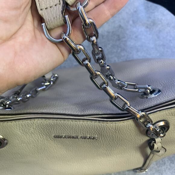 Michael Kors Large Leather Zip Mercer Tote Bag, Silver Hardware, Laptop Sleeve - Picture 7 of 16